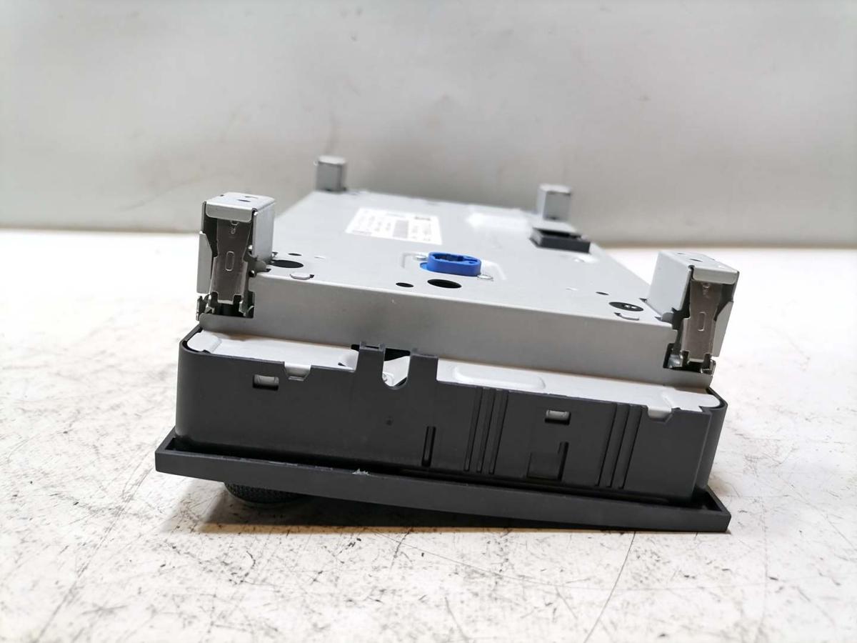 Seat Leon 5F original Autoradio ohne Radiocode Bj.2015